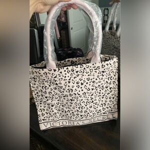 Victoria's Secret Pink and Black Tote Bag with Stylish Design